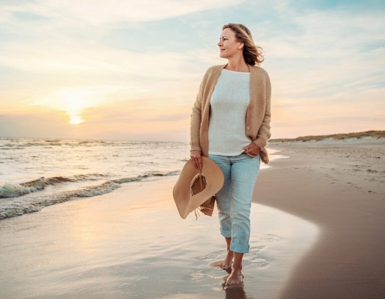 Walking for Menopause Weight Loss: How to Use It Properly – illustrated guide for women 40+ on Her Daily Fit